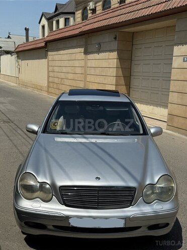 Mercedes C 240 2002, 323,000 km - 2.6 l - Bakı