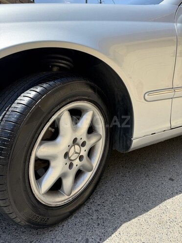 Mercedes C 240 2002, 323,000 km - 2.6 l - Bakı