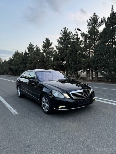 Mercedes E 200 2010, 290,000 km - 1.8 л - Gəncə