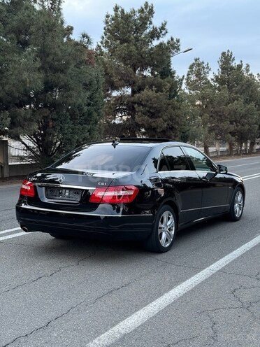 Mercedes E 200 2010, 290,000 km - 1.8 л - Gəncə