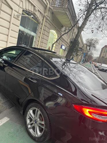 Ford Fusion (North America) 2015, 225,000 km - 2.0 л - Bakı