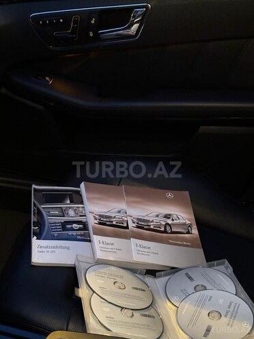 Mercedes E 200 2010, 290,000 km - 1.8 л - Gəncə
