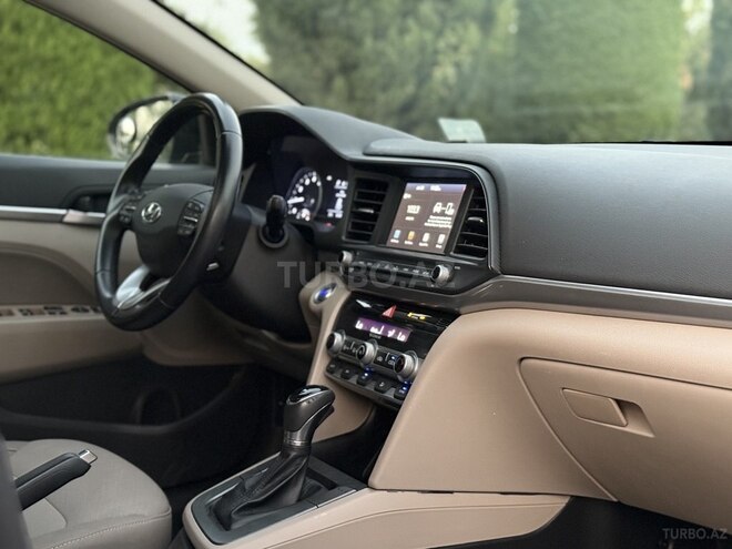 Hyundai Elantra 2020, 81,000 km - 2.0 л - Bakı