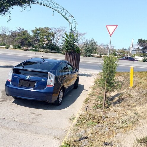 Toyota Prius 2011, 270,000 km - 1.8 l - Bakı