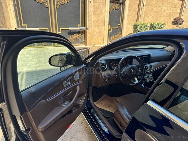 Mercedes E 220 d 2017, 135,000 km - 2.0 l - Bakı