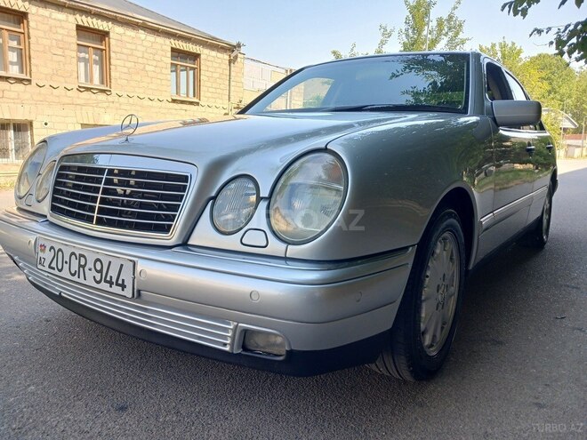 Mercedes E 280 1998, 312,549 km - 2.8 l - Qazax