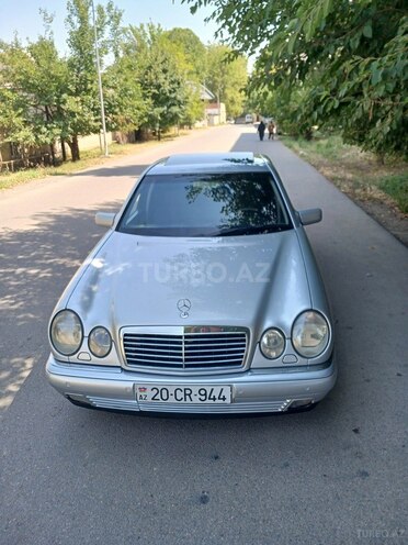 Mercedes E 280 1998, 312,549 km - 2.8 l - Qazax