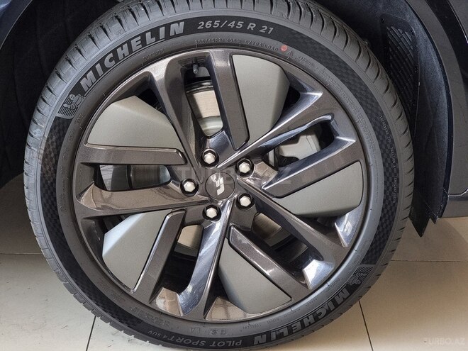 Li Auto L7-25