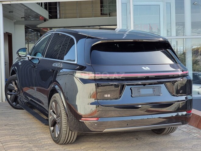 Li Auto L7-4