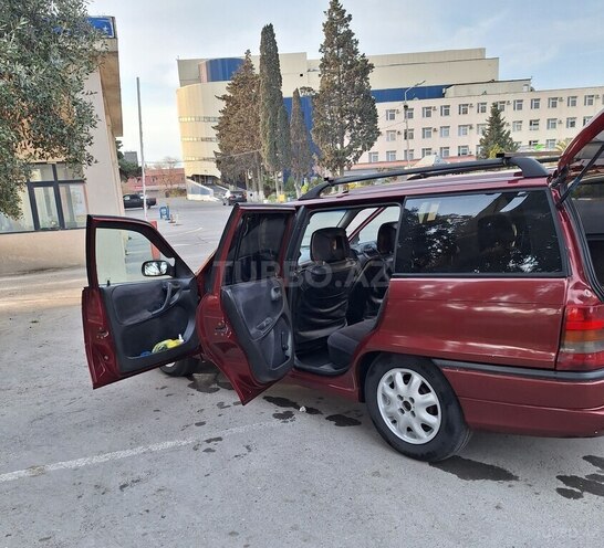 Opel Astra 1997, 200,000 km - 1.6 l - Astara