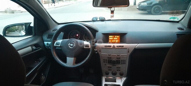 Opel Astra 2009, 244,356 km - 1.4 l - Hacıqabul