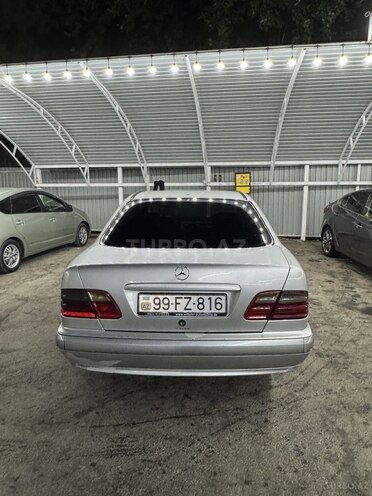 Mercedes E 200 d 1999, 250,888 km - 2.2 l - Bərdə