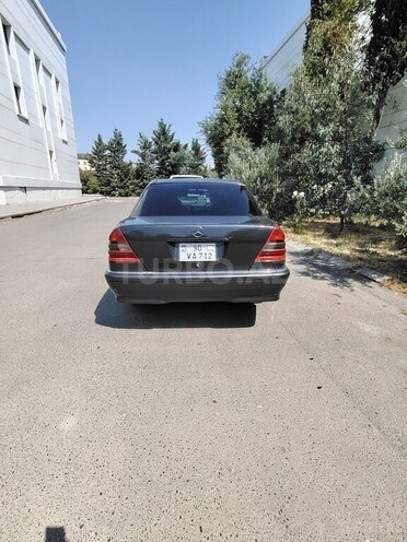 Mercedes C 220 1994, 410,000 km - 2.2 l - Sabirabad