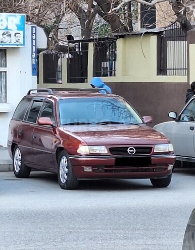 Opel Astra 1997, 200,000 km - 1.6 l - Astara