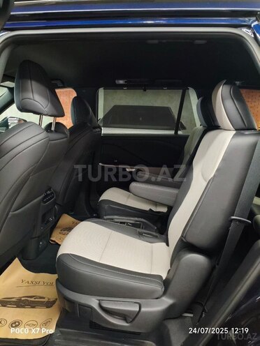 Lexus TX 500h-16