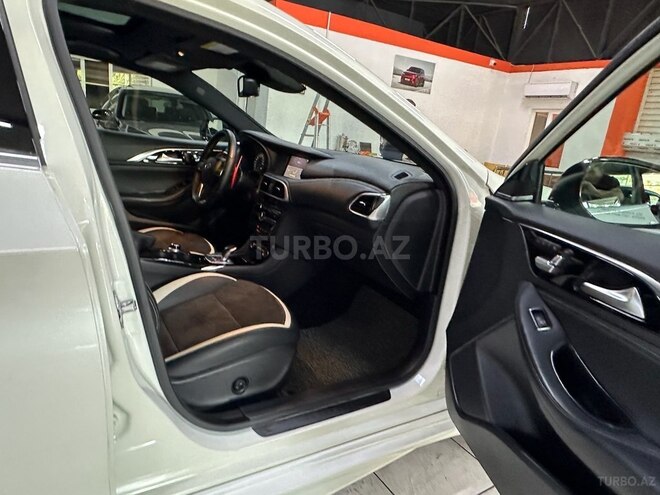 Infiniti Q30 2018, 55,600 km - 1.6 l - Bakı