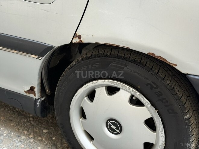 Opel Omega 1996, 276,000 km - 2.0 l - Gəncə