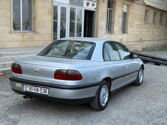 Opel Omega 1996, 276,000 km - 2.0 l - Gəncə
