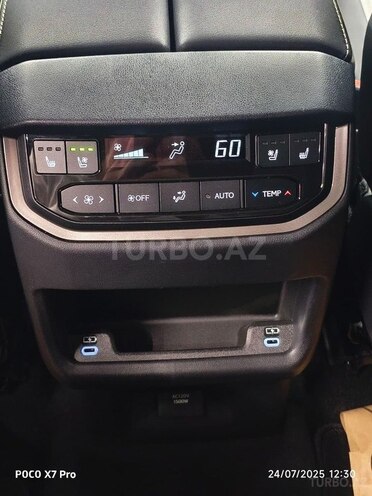 Lexus TX 500h-29