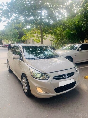 Hyundai Accent 2015, 154,497 km - 1.6 л - Bakı