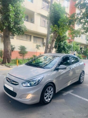 Hyundai Accent 2015, 154,497 km - 1.6 л - Bakı