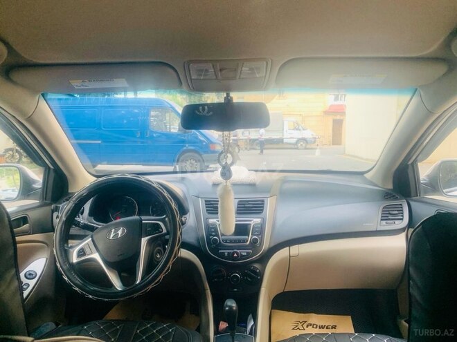 Hyundai Accent 2015, 154,497 km - 1.6 л - Bakı