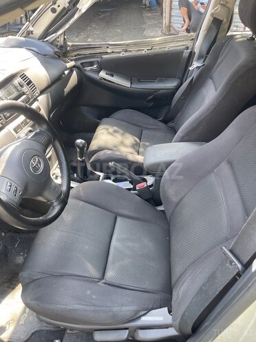 Toyota Corolla 2004, 278,454 km - 1.4 l - Bakı