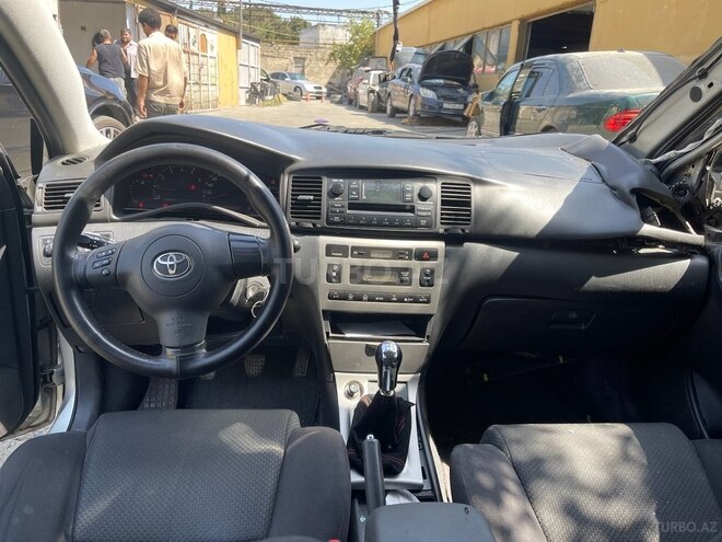 Toyota Corolla 2004, 278,454 km - 1.4 l - Bakı