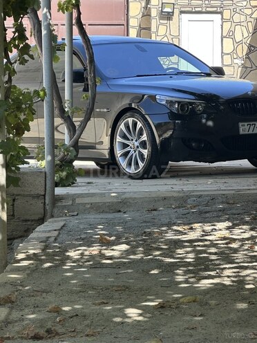 BMW 520 2003, 297,000 km - 2.2 l - Bakı