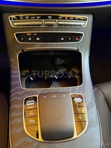 Mercedes E 300 e 4MATIC 2022, 23,915 km - 2.0 л - Bakı