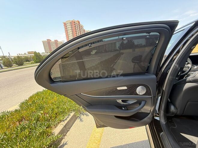 Mercedes E 300 e 4MATIC 2022, 23,915 km - 2.0 л - Bakı