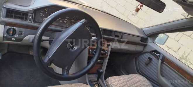 Mercedes E 230 1990, 585,000 km - 2.3 l - Bakı