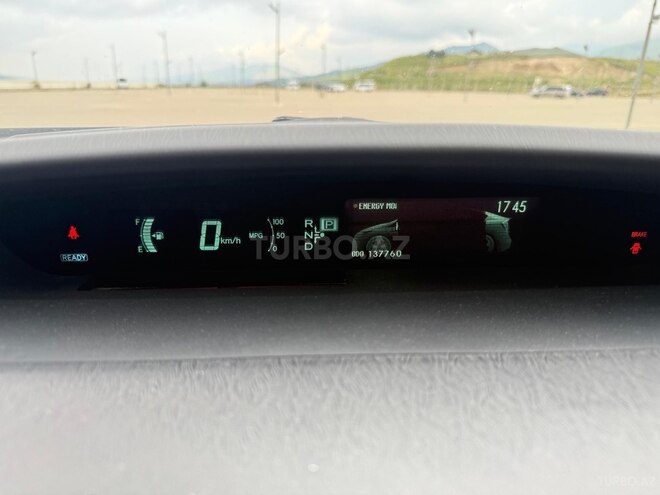 Toyota Prius 2015, 221,000 km - 1.8 l - Bakı