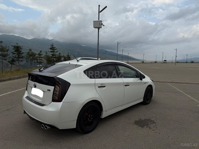 Toyota Prius 2015, 221,000 km - 1.8 l - Bakı