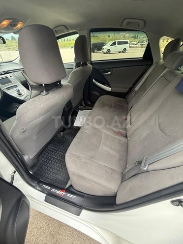 Toyota Prius 2015, 221,000 km - 1.8 l - Bakı
