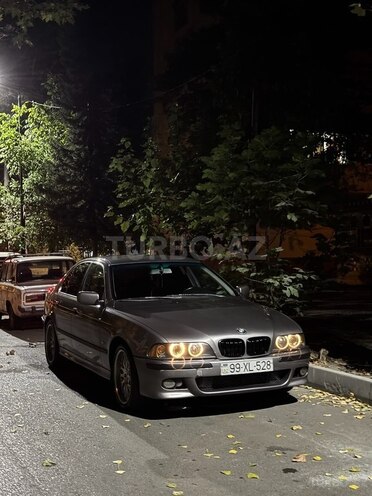 BMW 528 1997, 281,000 km - 2.8 л - Mingəçevir