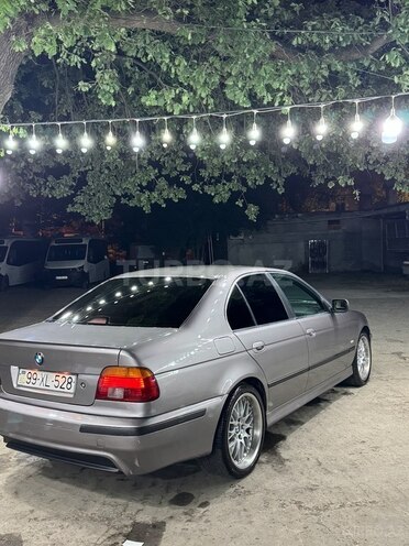 BMW 528 1997, 281,000 km - 2.8 л - Mingəçevir