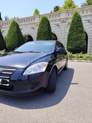 Kia Ceed 2009, 303,000 km - 1.6 л - Gəncə