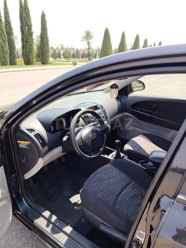 Kia Ceed 2009, 303,000 km - 1.6 л - Gəncə