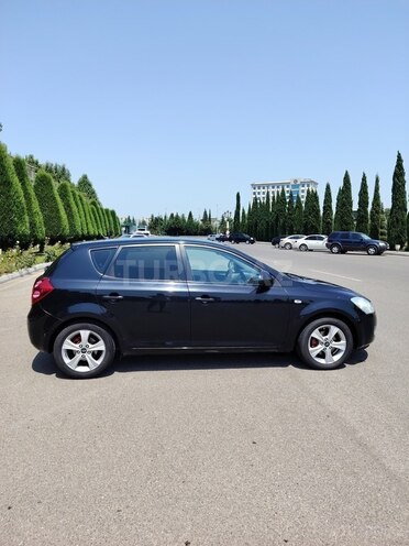 Kia Ceed 2009, 303,000 km - 1.6 л - Gəncə
