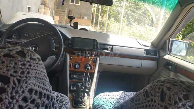 Mercedes 190 1990, 250,000 km - 2.0 л - Şəki