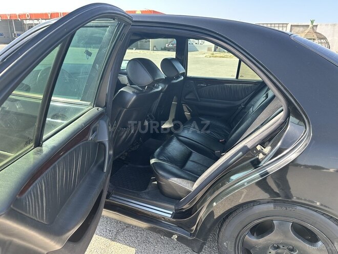 Mercedes E 240 1997, 388,000 km - 2.4 l - Bakı