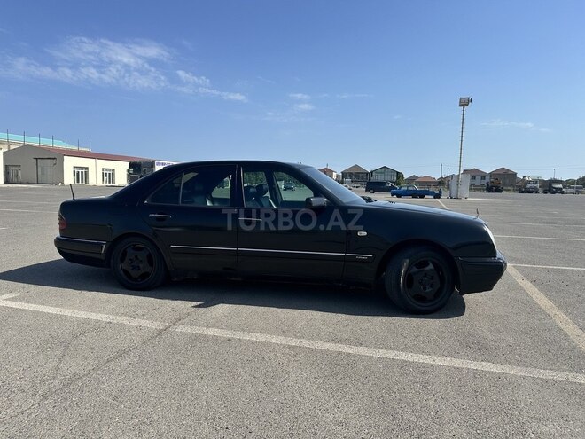 Mercedes E 240 1997, 388,000 km - 2.4 l - Bakı
