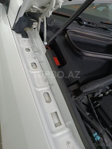 Mercedes  2013, 240,000 km - 3.0 l - Masallı