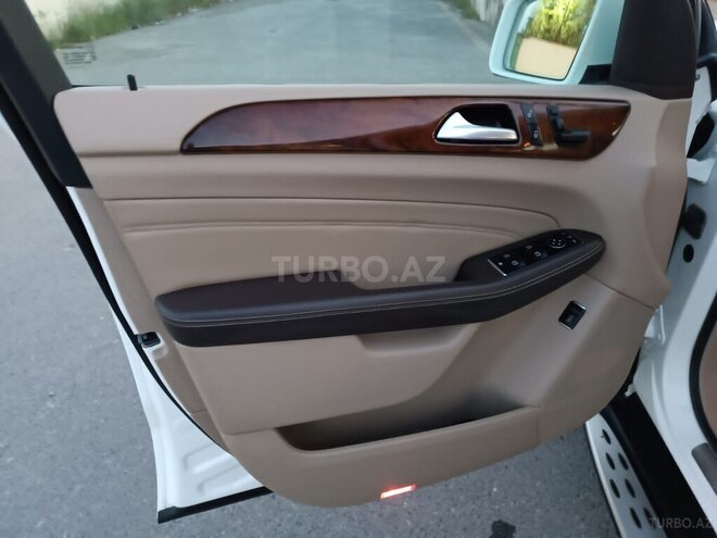Mercedes  2013, 240,000 km - 3.0 l - Masallı