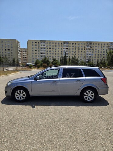 Opel Astra 2009, 236,541 km - 1.4 l - Bakı