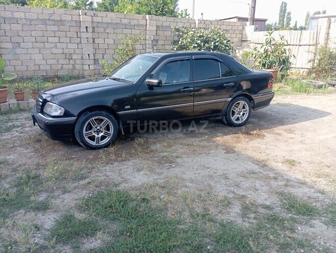 Mercedes C 240 1998, 350,000 km - 2.4 l - Qusar