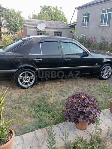Mercedes C 240 1998, 350,000 km - 2.4 l - Qusar