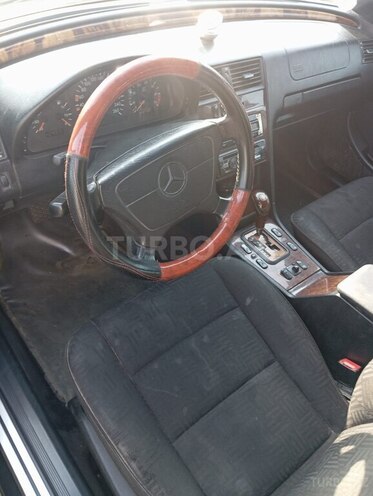Mercedes C 240 1998, 350,000 km - 2.4 l - Qusar