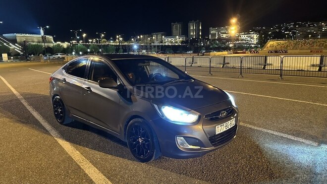 Hyundai Accent 2013, 270,370 km - 1.6 l - Bakı
